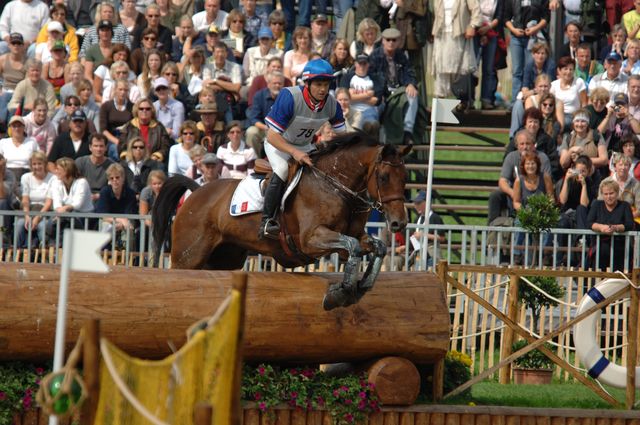 1014-WEGXX-8-26-06-_DeRosaPhoto.JPG