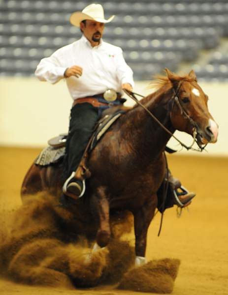 WEG-7-21-09-0079-ReiningTest-AlbertoHawa-GrabYourGuns-MEX-DDeRosaPhoto.jpg
