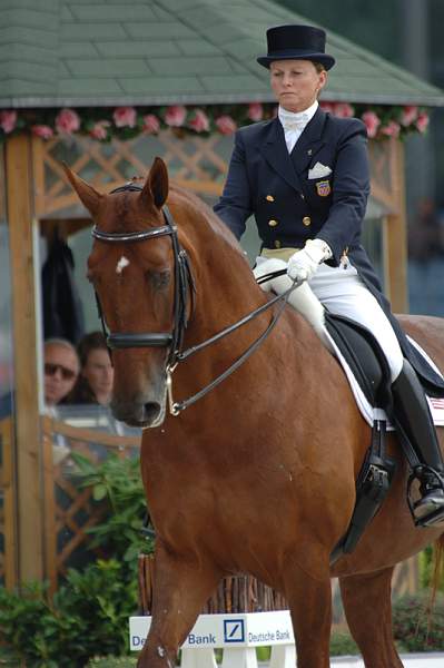 985-WEG-8-23-06-DebbieMDonald-Brentina-DeRosaPhoto