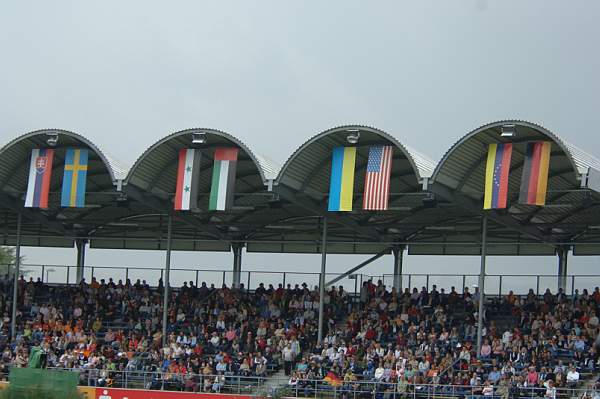 152-WEG-8-25-06-Flags-DeRosaPhoto.jpg