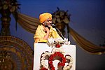 Gurudev-10-4-15-7822-DDeRosaPhoto
