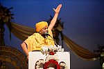 Gurudev-10-4-15-7829-DDeRosaPhoto