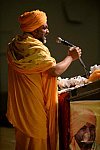 Gurudev-10-4-15-7876-DDeRosaPhoto