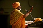 Gurudev-10-4-15-7892-DDeRosaPhoto