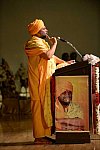 Gurudev-10-4-15-7921-DDeRosaPhoto