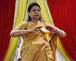 Gurudev1-7-11-14-5607-DDeRosaPhoto