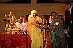 Gurudev2-7-11-14-1984-DDeRosaPhoto