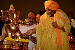 Gurudev2-7-11-14-2002-DDeRosaPhoto