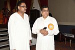 Gurudev1-7-12-14-6830-DDeRosaPhoto