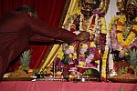 Gurudev1-7-12-14-7003-DDeRosaPhoto