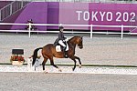 OLY-2020-DRESSAGE-GP FREESTYLE-7-28-21-7864-123-BEATRIZ FERRER-SALAT-ELEGANCE-ESP-DDEROSAPHOTO