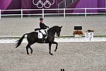 OLY-2020-DRESSAGE-GP FREESTYLE-7-28-21-8030-135-CARL HESTER-EN VOGUE-GBR-DDEROSAPHOTO