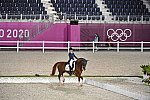 OLY-2020-DRESSAGE-GP DAY1-7-24-21-4715-127-DINA ELLERMANN-DONNA ANNA-EST-DDEROSAPHOTO