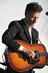 LyleLovett-WEG4-10-10-10-Closing-6402-DDeRosaPhoto.jpg