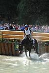 WEG2-10-2-10-EV-XX-5151-KarenOConnor-Mandiba-DDeRosaPhoto.jpg