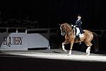 WIHS-10-23-09-DER_7364-AshleyHolzer-PopArt-Dressage-DDeRosaPhoto.jpg