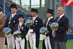 193-WEG-TeamDressageAwards-8-23-06-_DeRosaPhoto.jpg